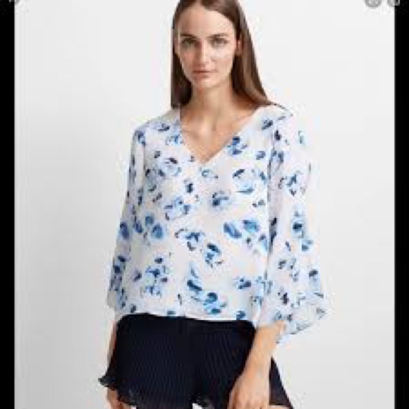 Club Monaco orie floral v neck Blouse - Picture 1 of 5